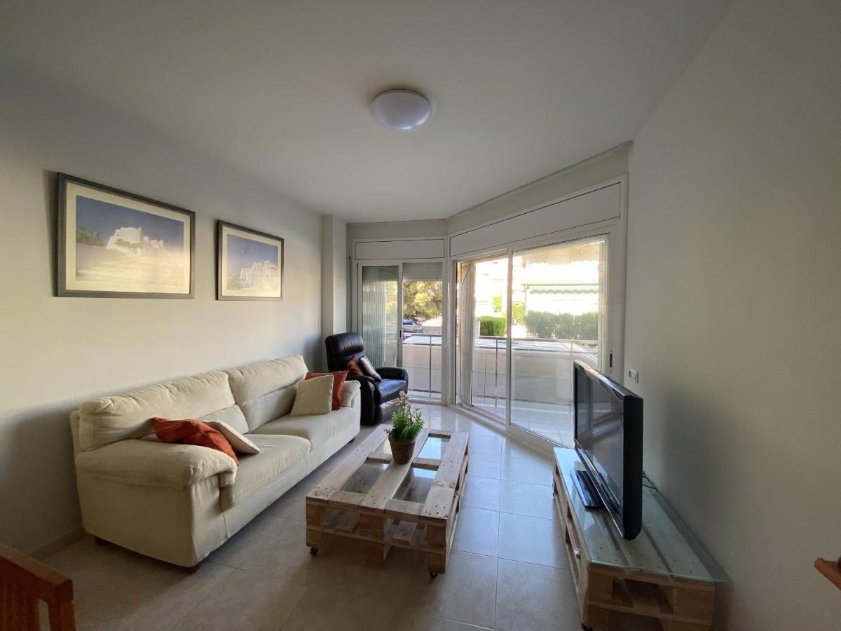 R123 Apartamento En La Planta Baja Con Piscina Cerca De La Playa Calafell Exterior photo