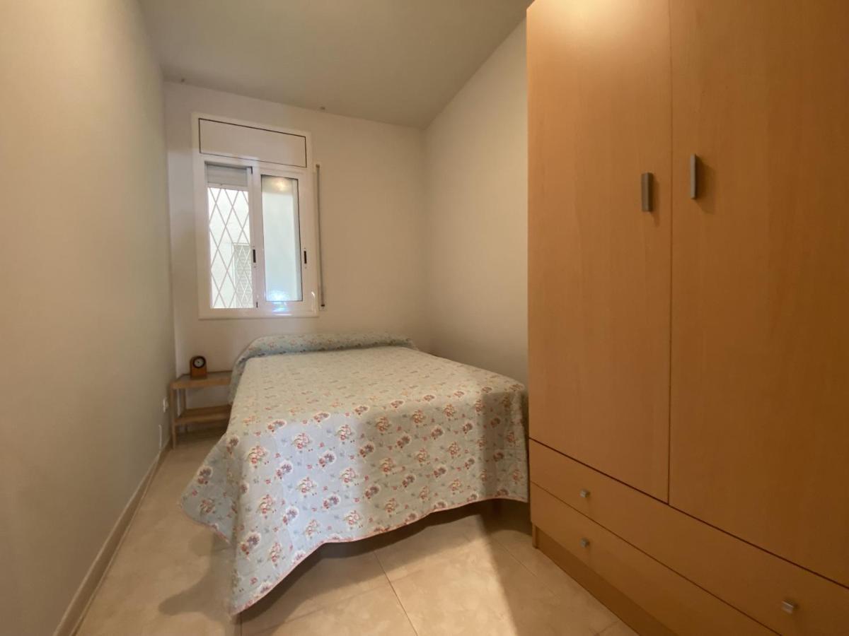 R123 Apartamento En La Planta Baja Con Piscina Cerca De La Playa Calafell Exterior photo