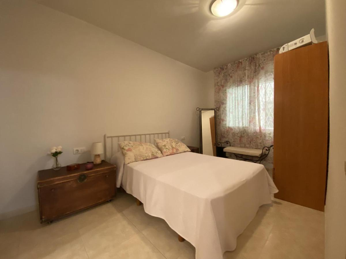R123 Apartamento En La Planta Baja Con Piscina Cerca De La Playa Calafell Exterior photo