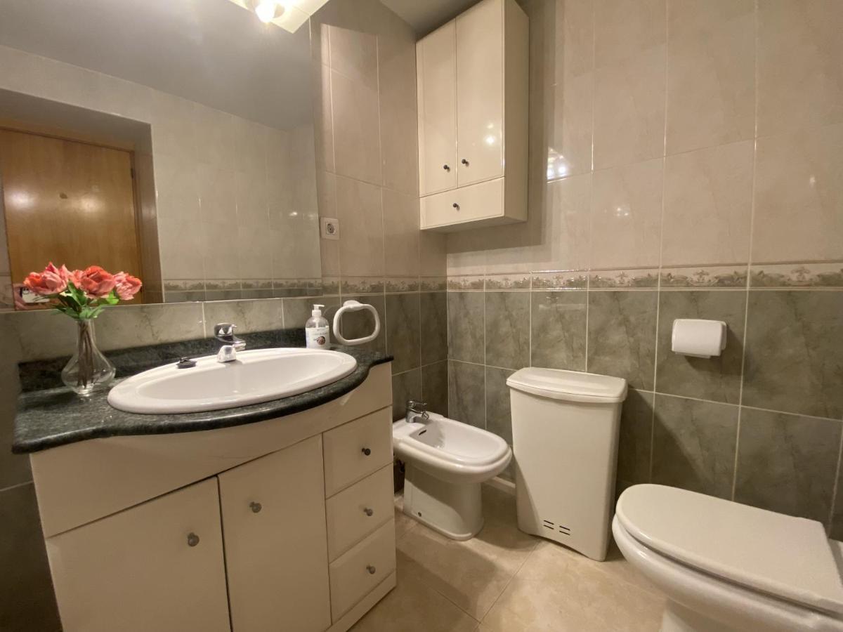R123 Apartamento En La Planta Baja Con Piscina Cerca De La Playa Calafell Exterior photo