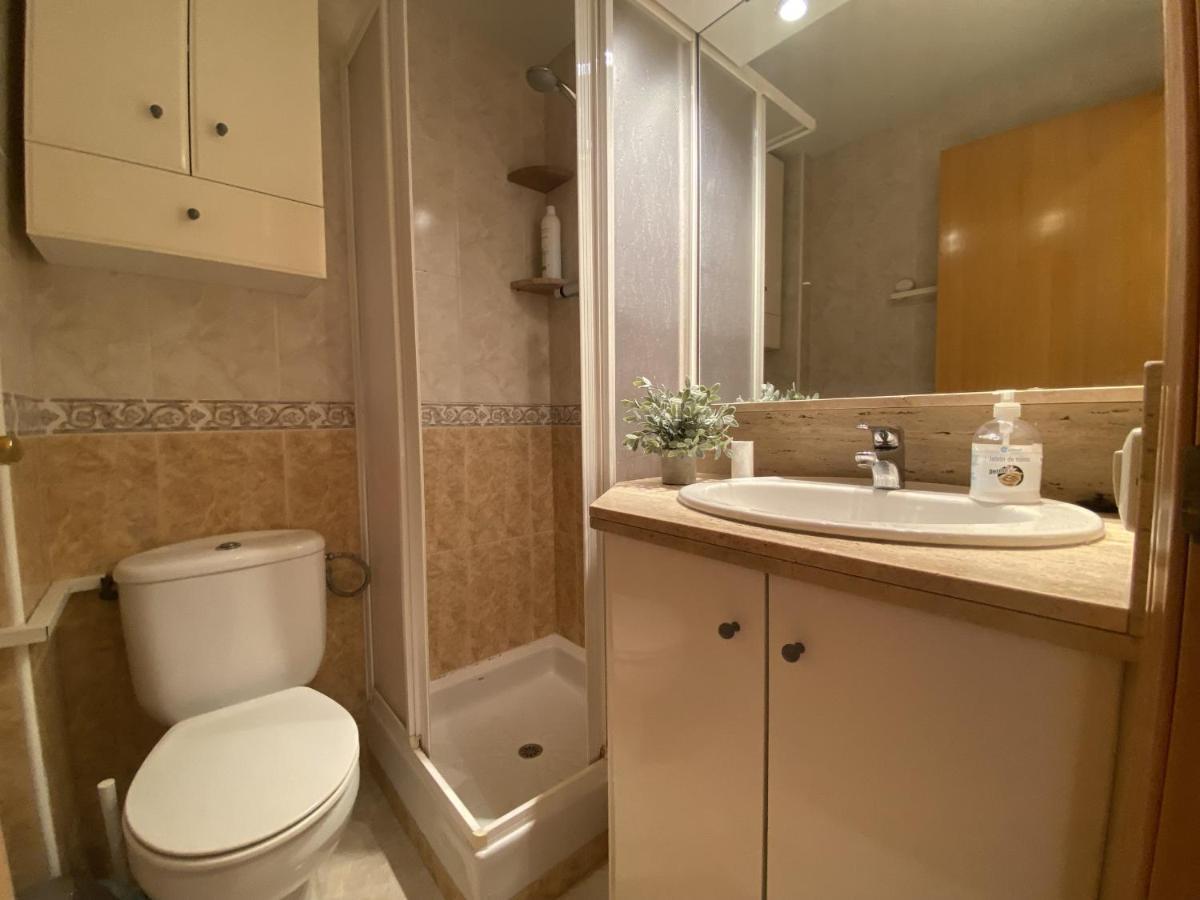 R123 Apartamento En La Planta Baja Con Piscina Cerca De La Playa Calafell Exterior photo